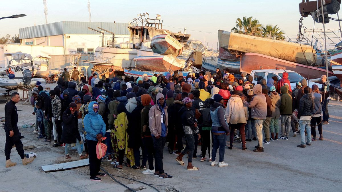 Massiccia iniezione finanziaria in Tunisia.  In cambio, l’UE si aspetta assistenza per i migranti